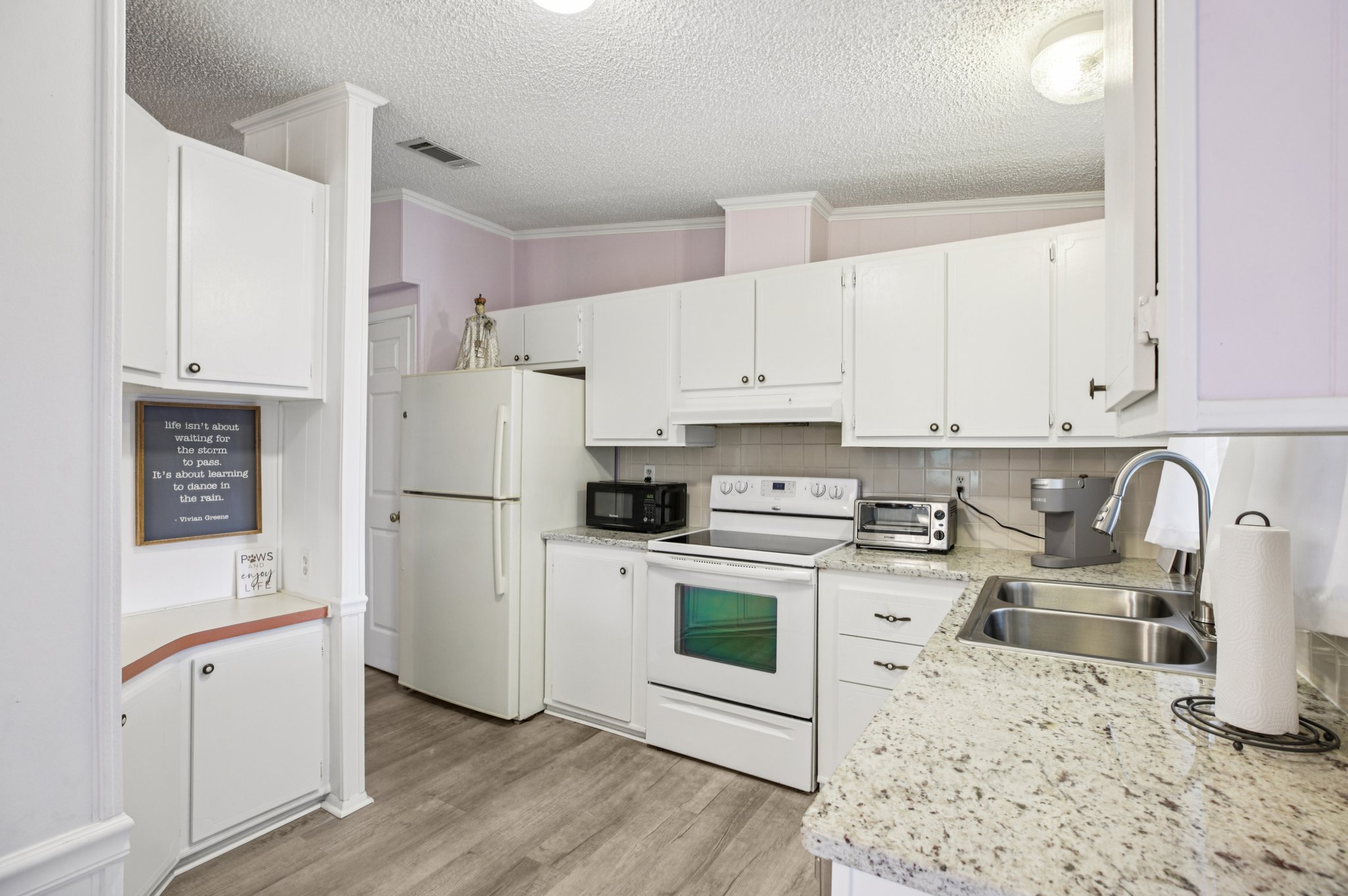 Lilly Ln-S2409-018.jpg