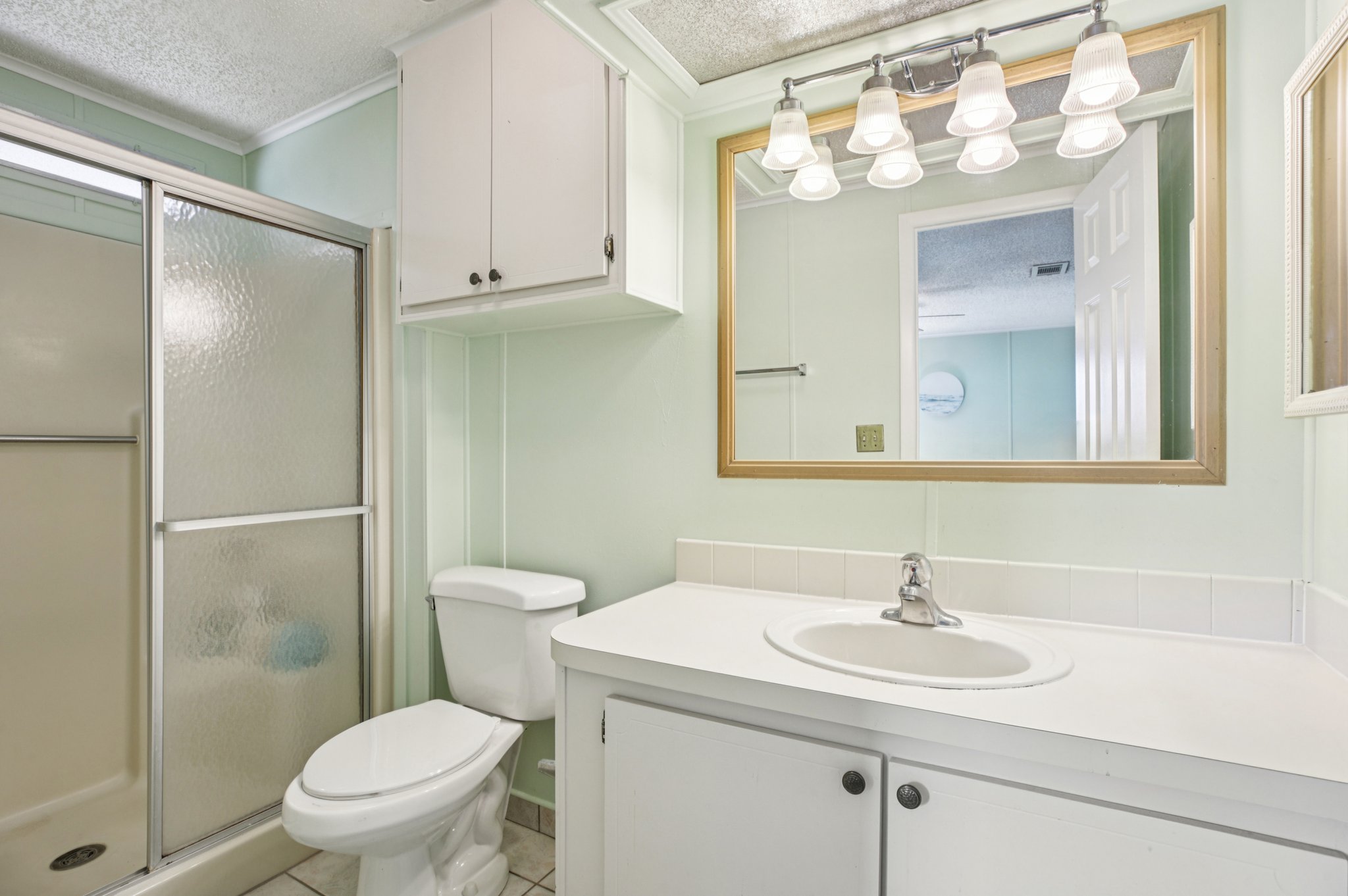 Lilly Ln-S2409-023.jpg