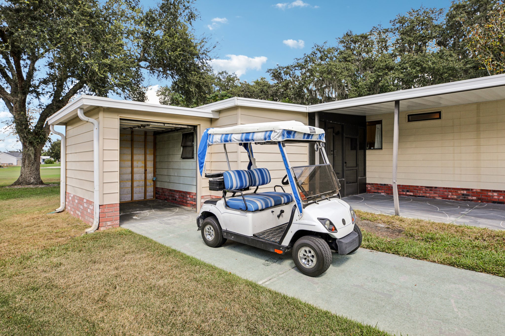 Lilly Ln-S2409-029.jpg