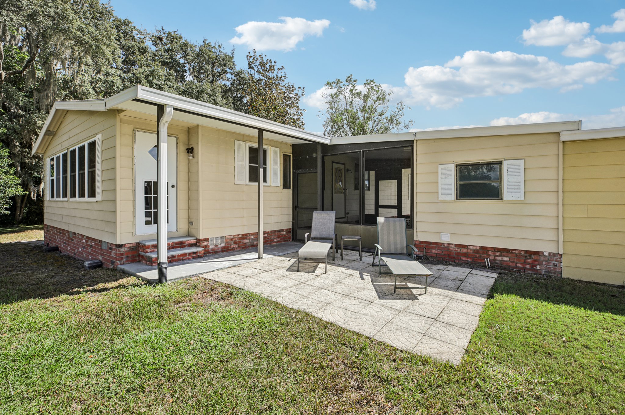 Lilly Ln-S2409-030.jpg