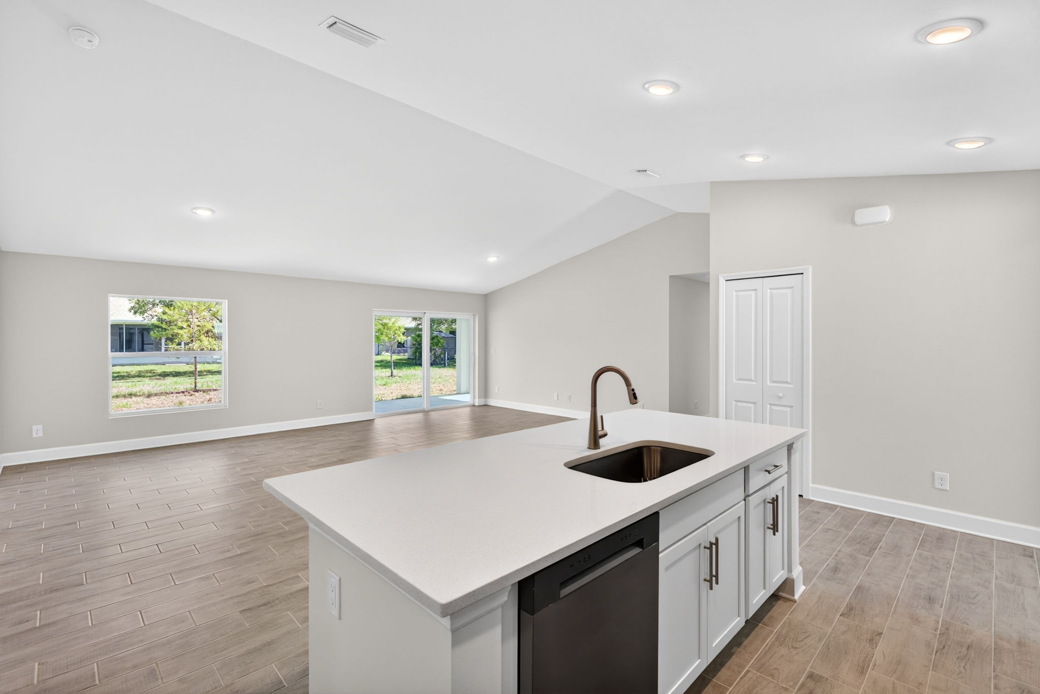 Kitchen 4 of 4