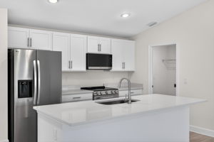 Kitchen 1 of 4