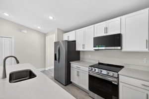Kitchen 2 of 4