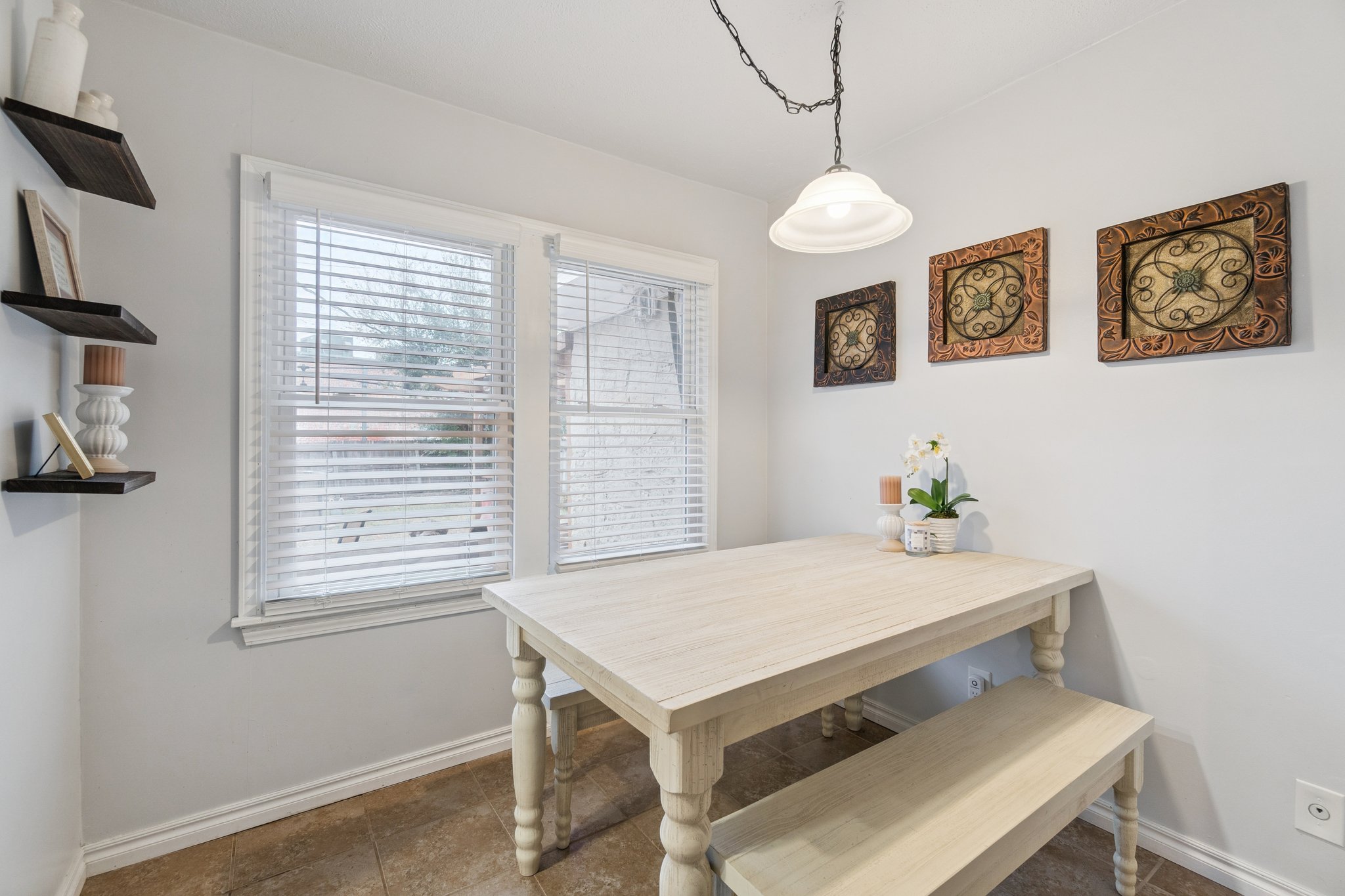 1707 Oxford Way_016.jpg