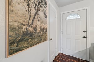 1707 Oxford Way_008.jpg