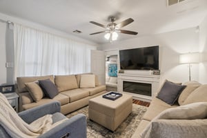 1707 Oxford Way_014.jpg