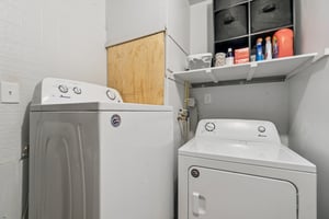 1707 Oxford Way_040.jpg