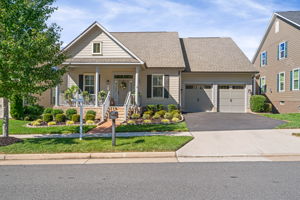 17072 Silver Arrow Dr, Dumfries, VA 22026, USA Photo 2