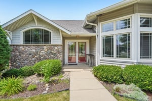 Dewberry Dr-S1107-004.jpg