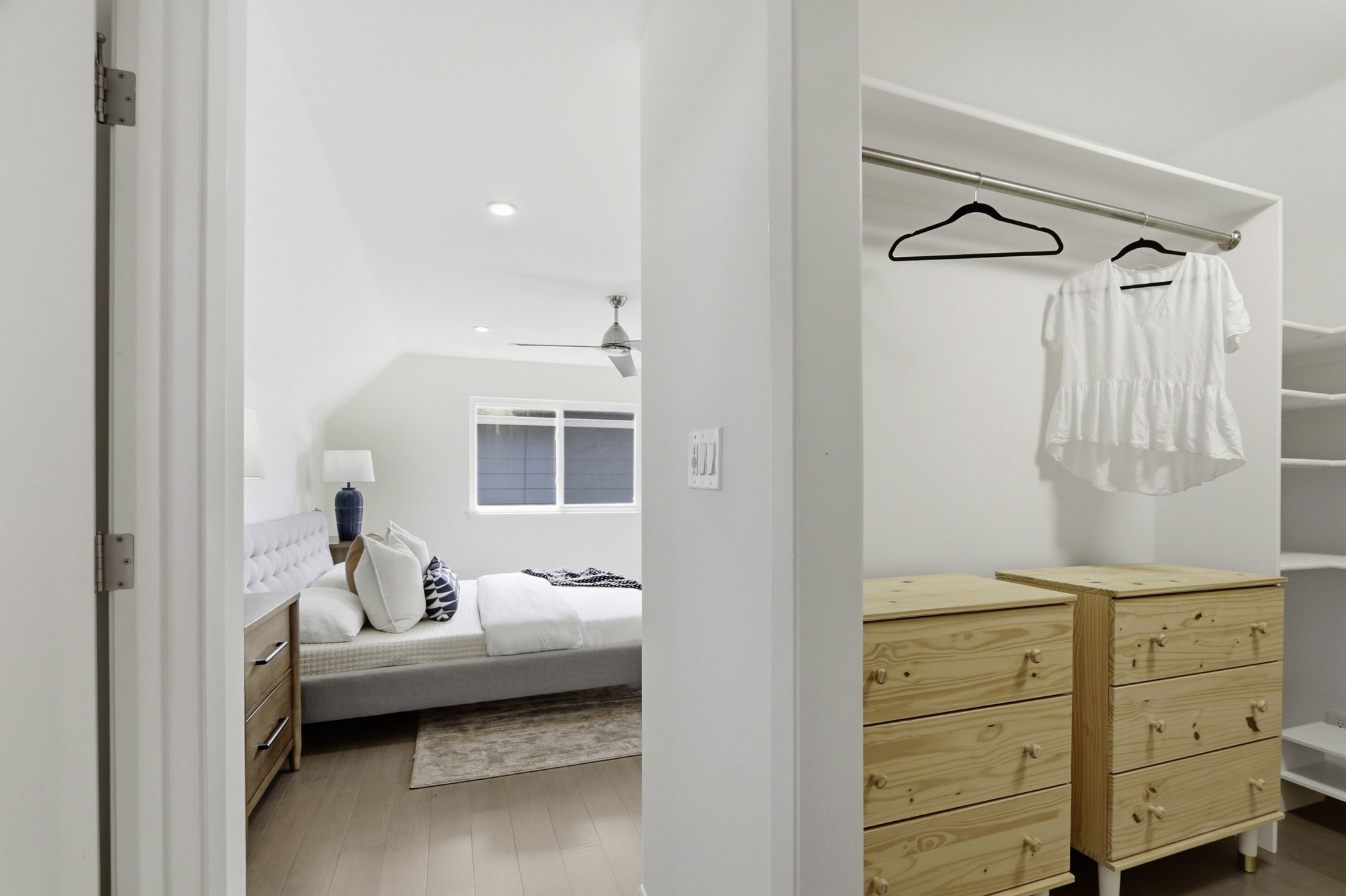 031_F8_1708 Grizilo Dr