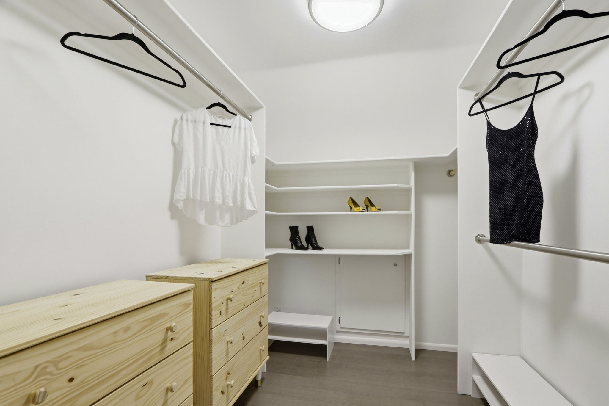 032_F8_1708 Grizilo Dr