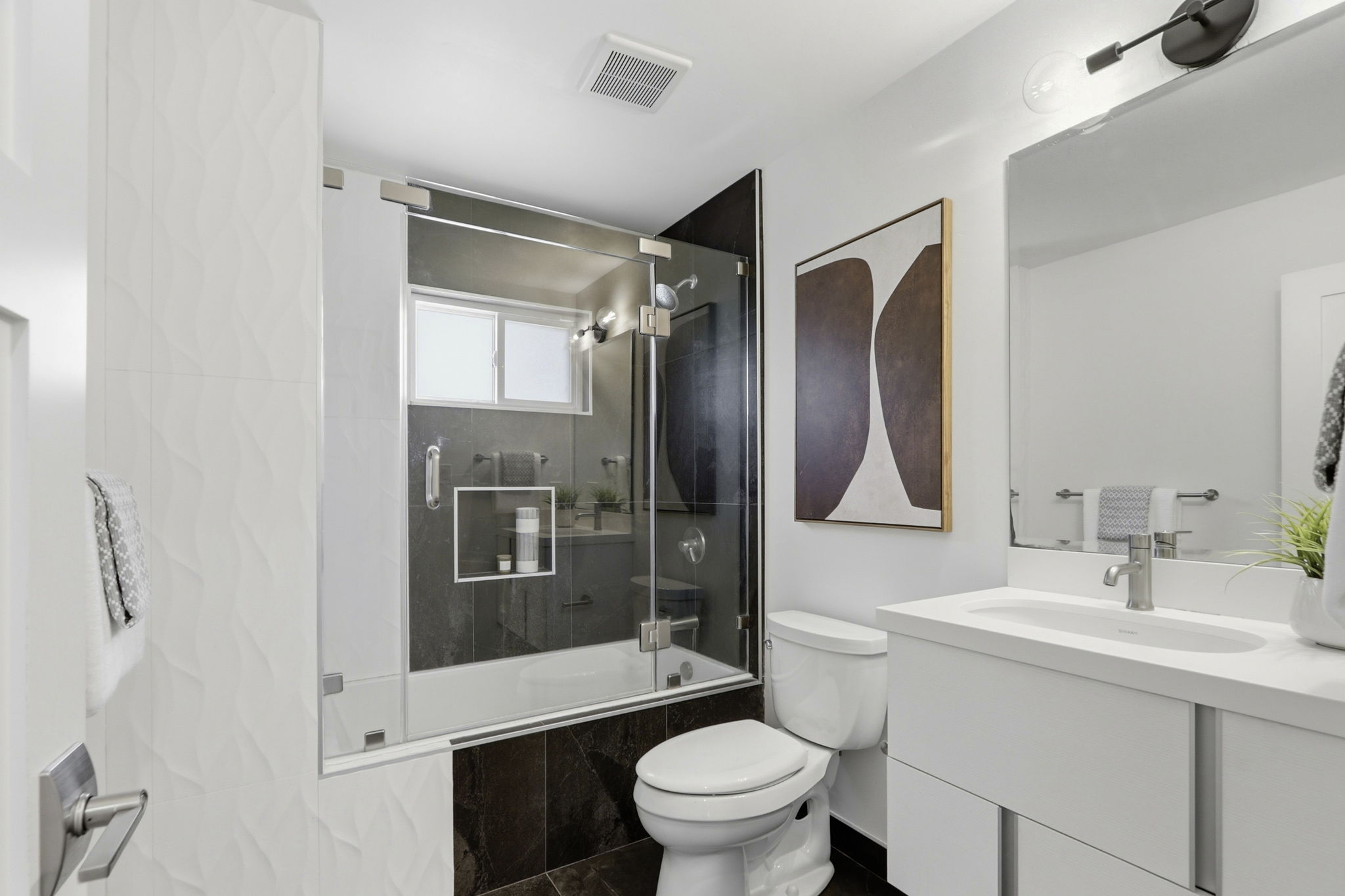 033_F8_1708 Grizilo Dr