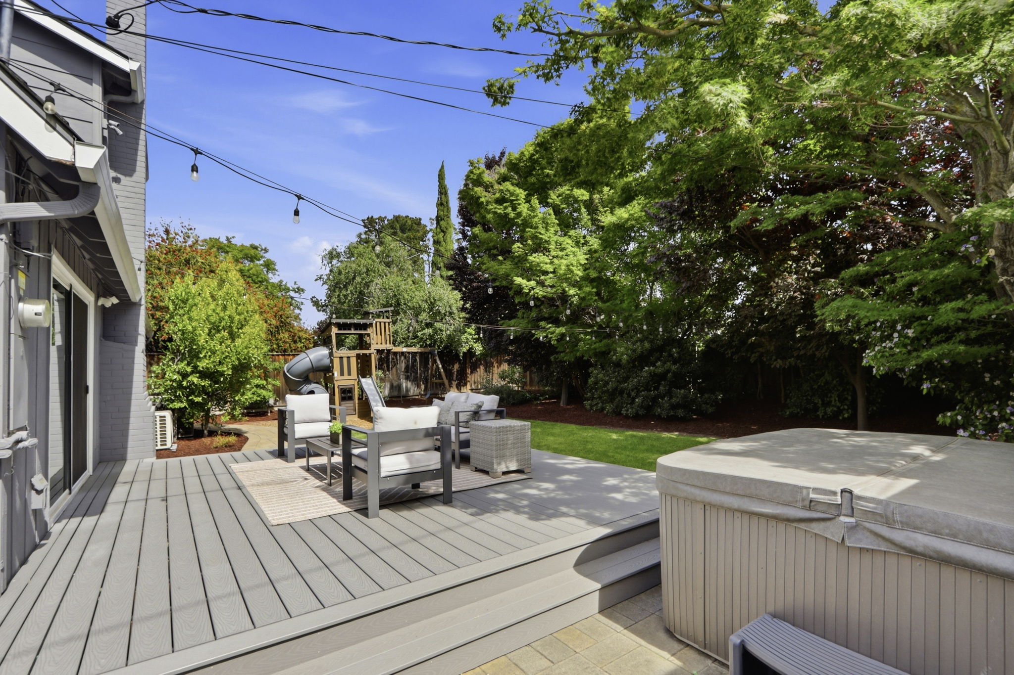 038_F8_1708 Grizilo Dr