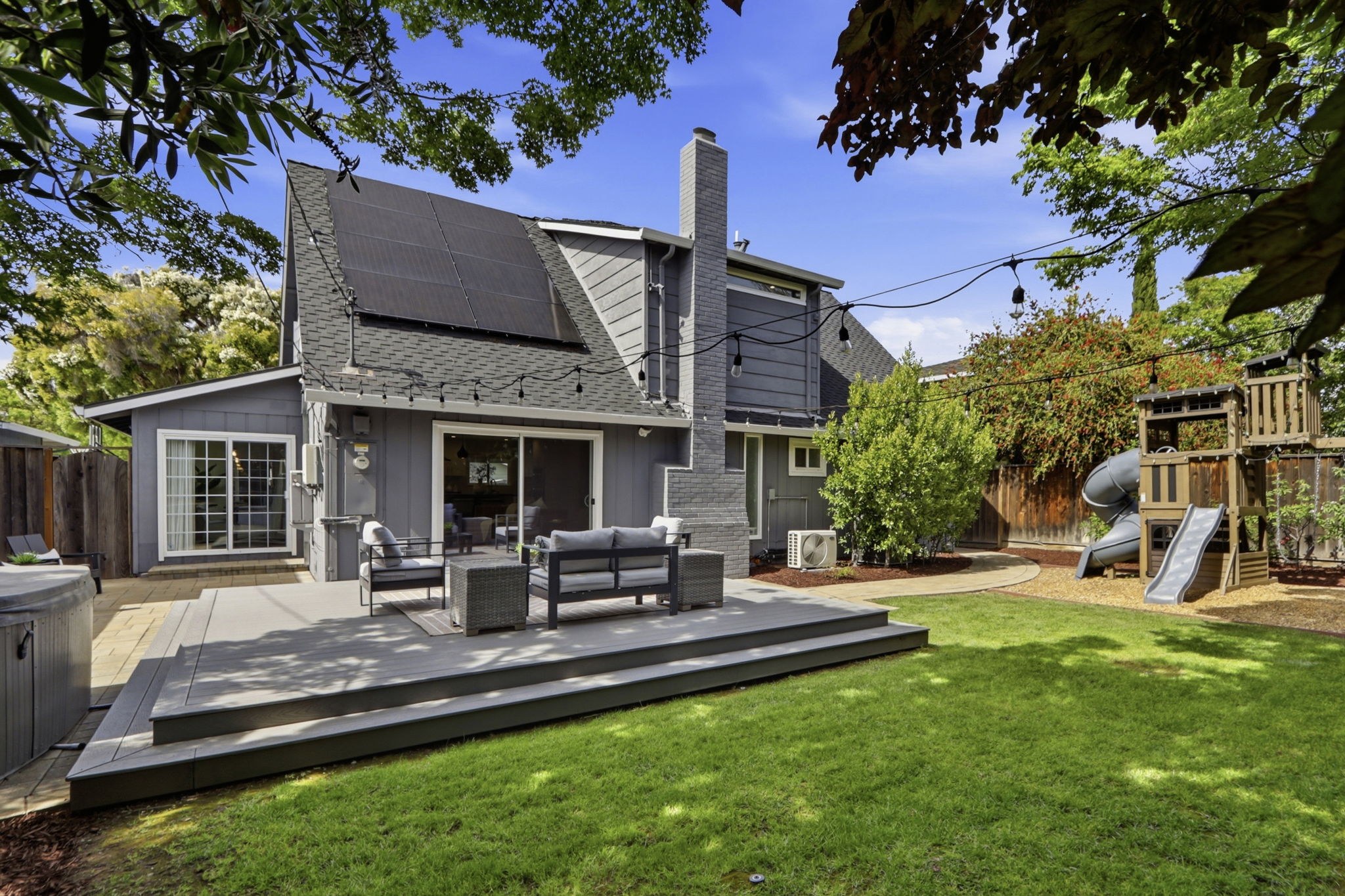 039_F8_1708 Grizilo Dr