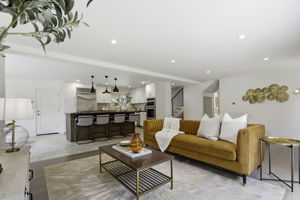 010_F8_1708 Grizilo Dr