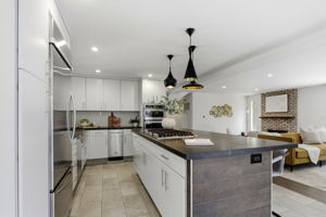 014_F8_1708 Grizilo Dr