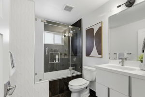 033_F8_1708 Grizilo Dr