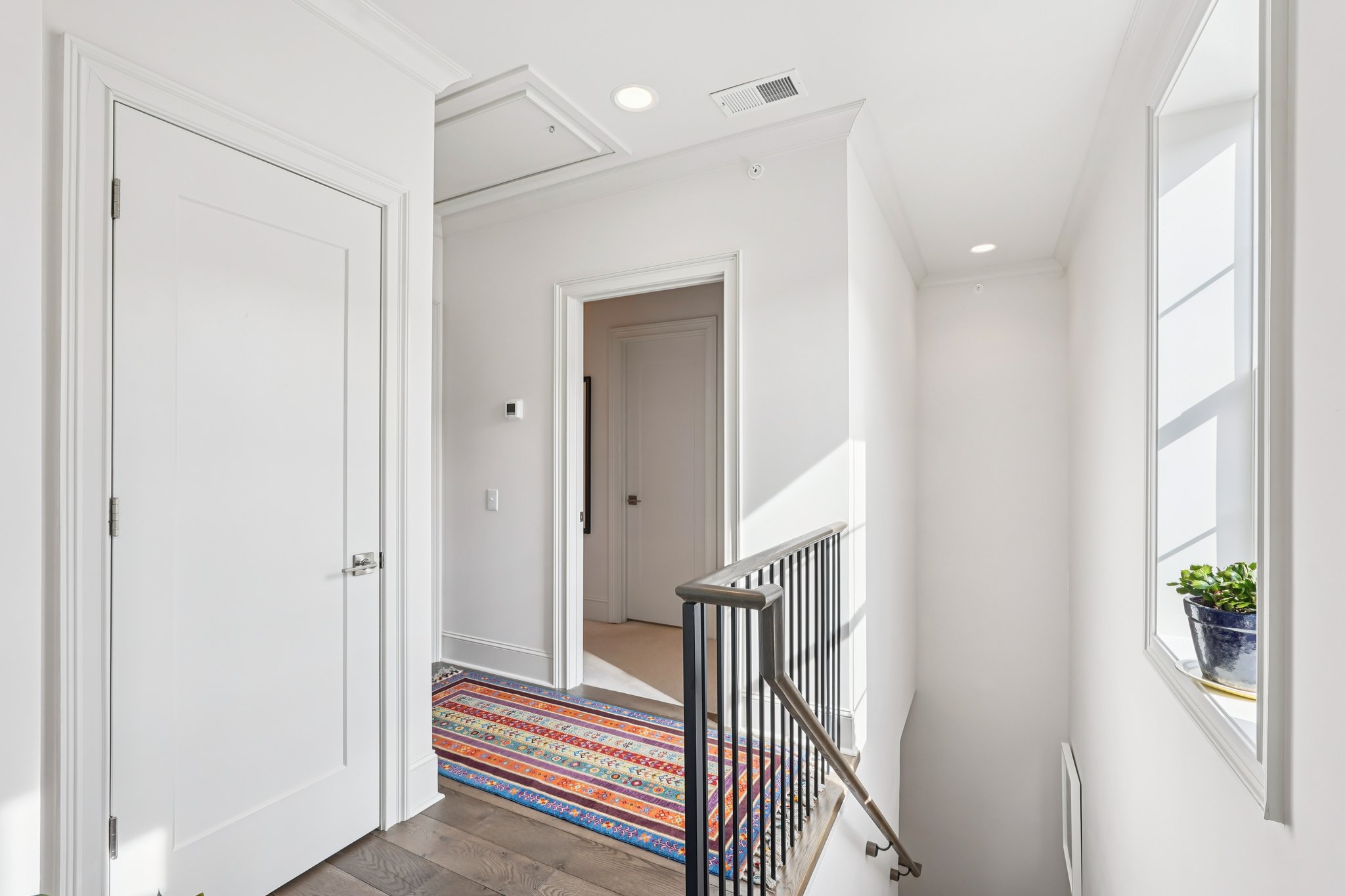 Lombardy Cir-S2201-032.jpg