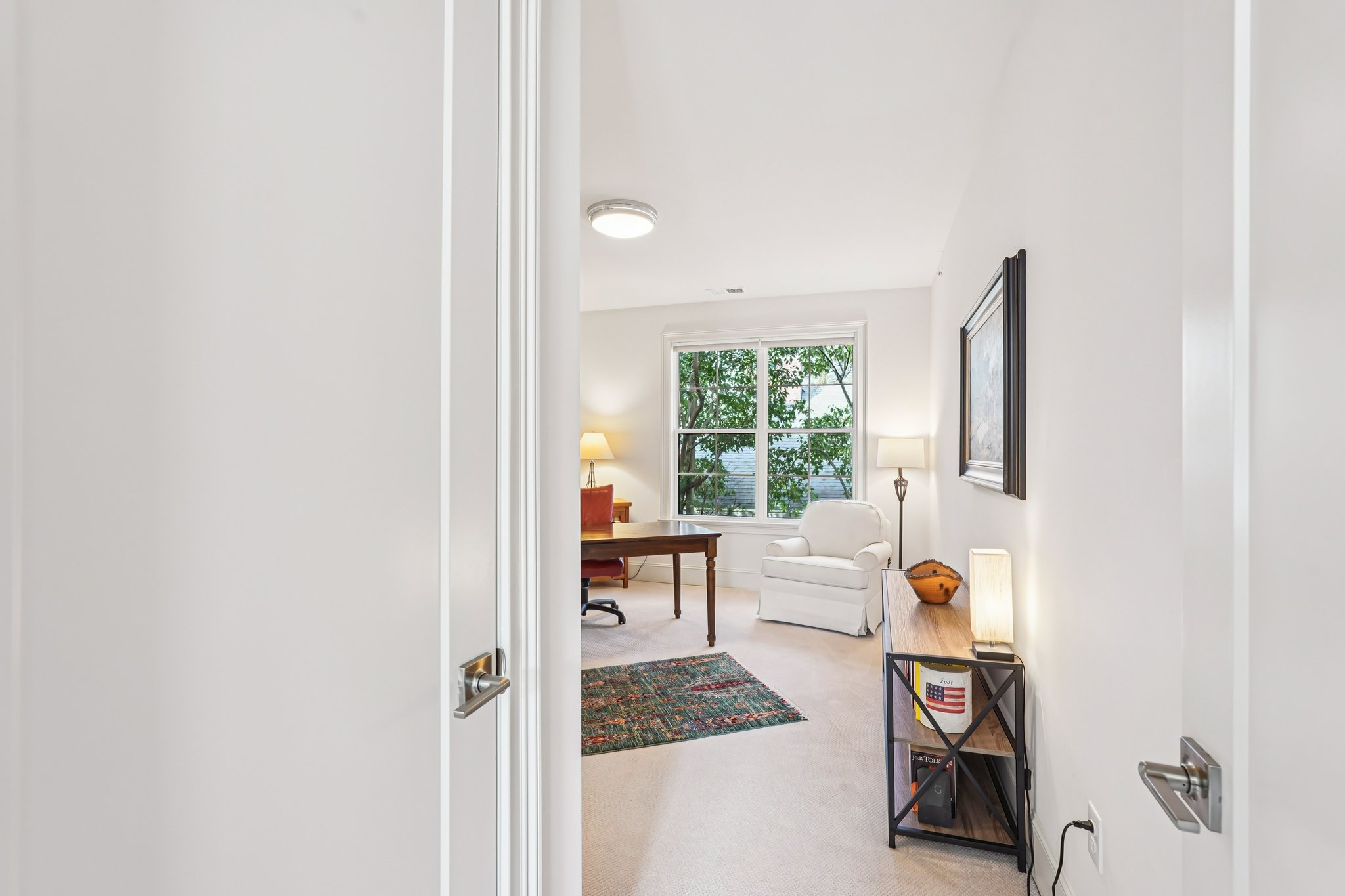 Lombardy Cir-S2201-033.jpg