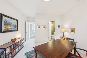 Lombardy Cir-S2201-037.jpg