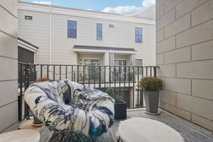 Lombardy Cir-S2201-052.jpg