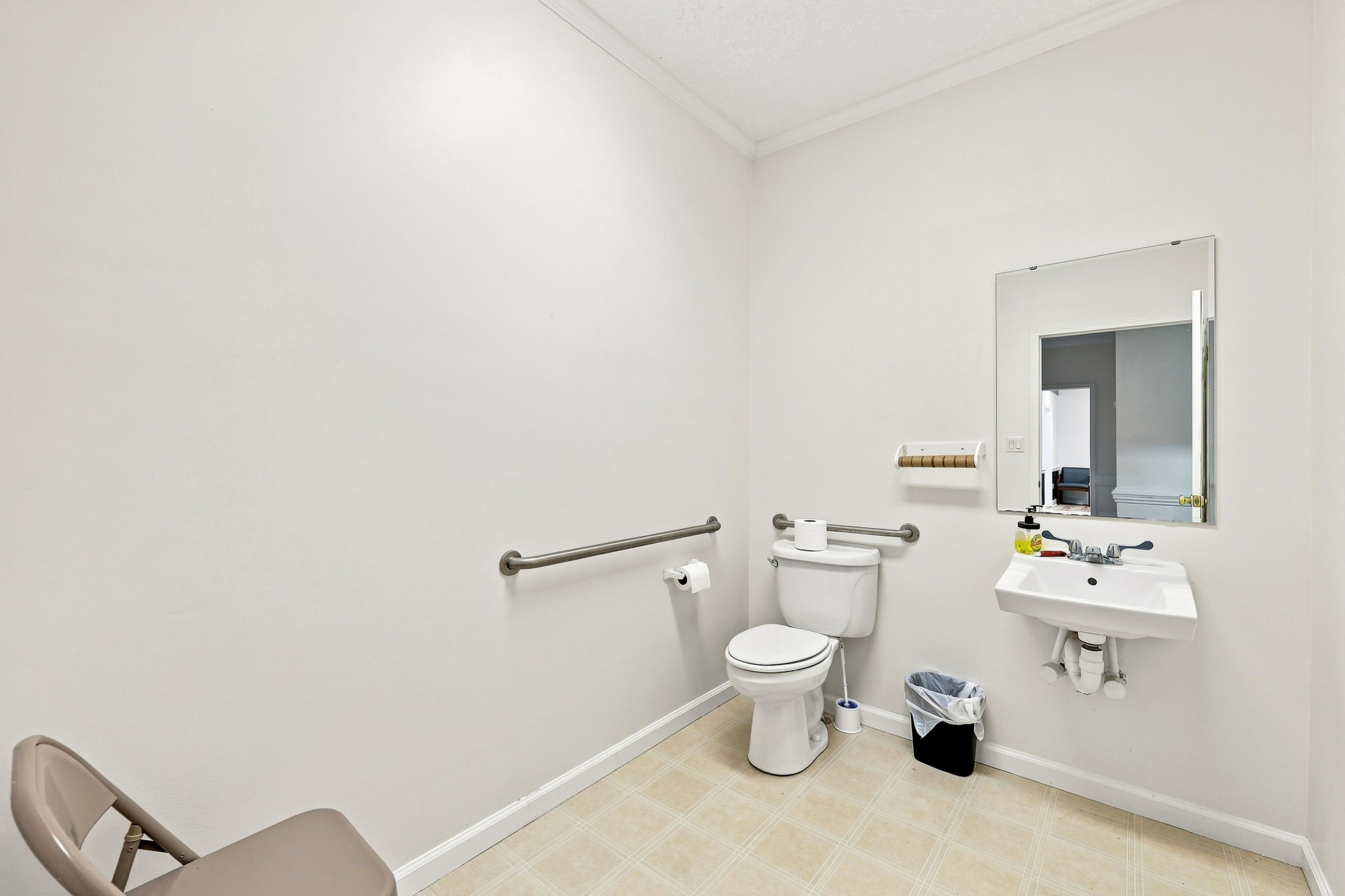  Photo 21
