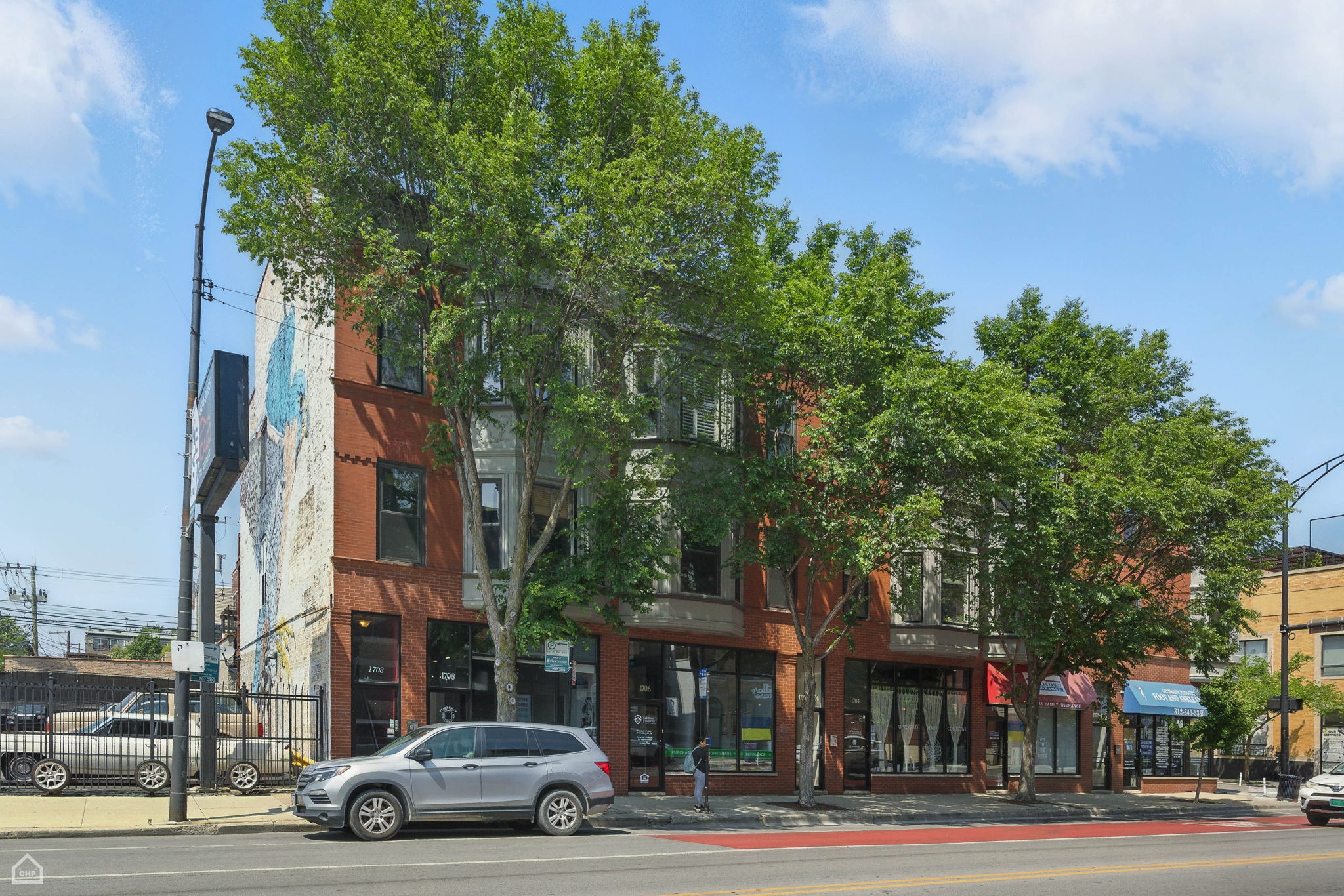 1708 W Chicago Ave 3_001