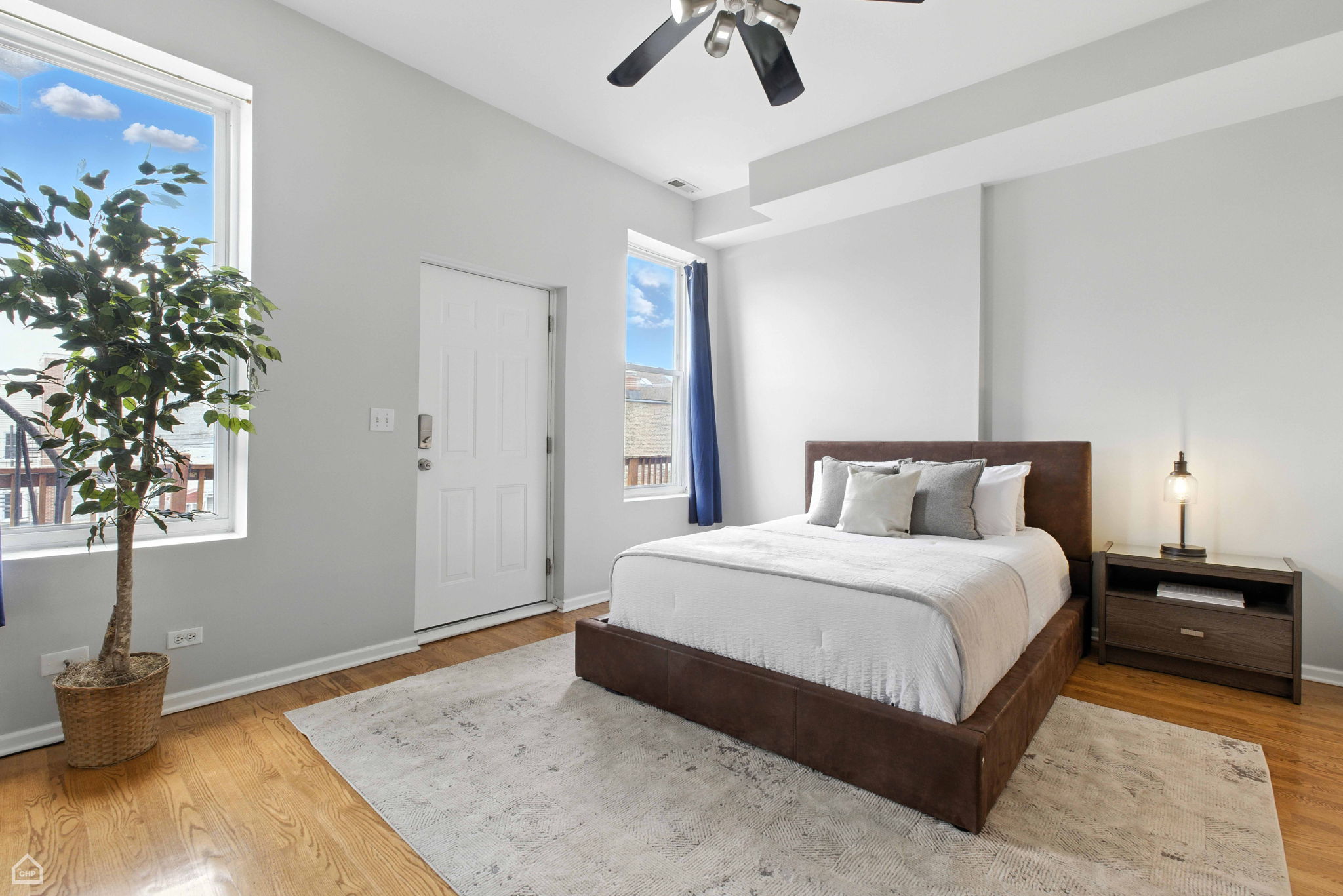 1708 W Chicago Ave 3 - 070225_014