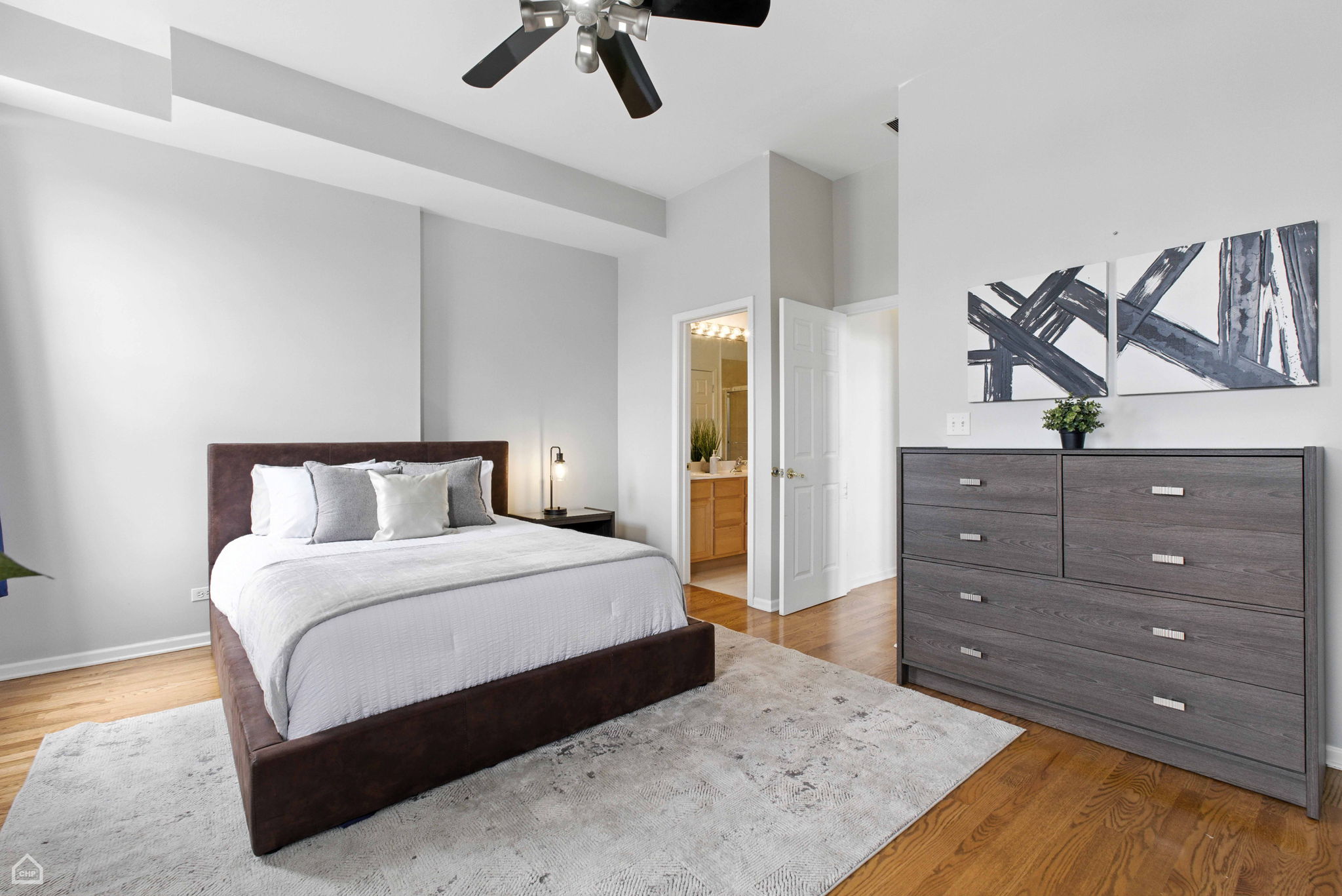 1708 W Chicago Ave 3 - 070225_015