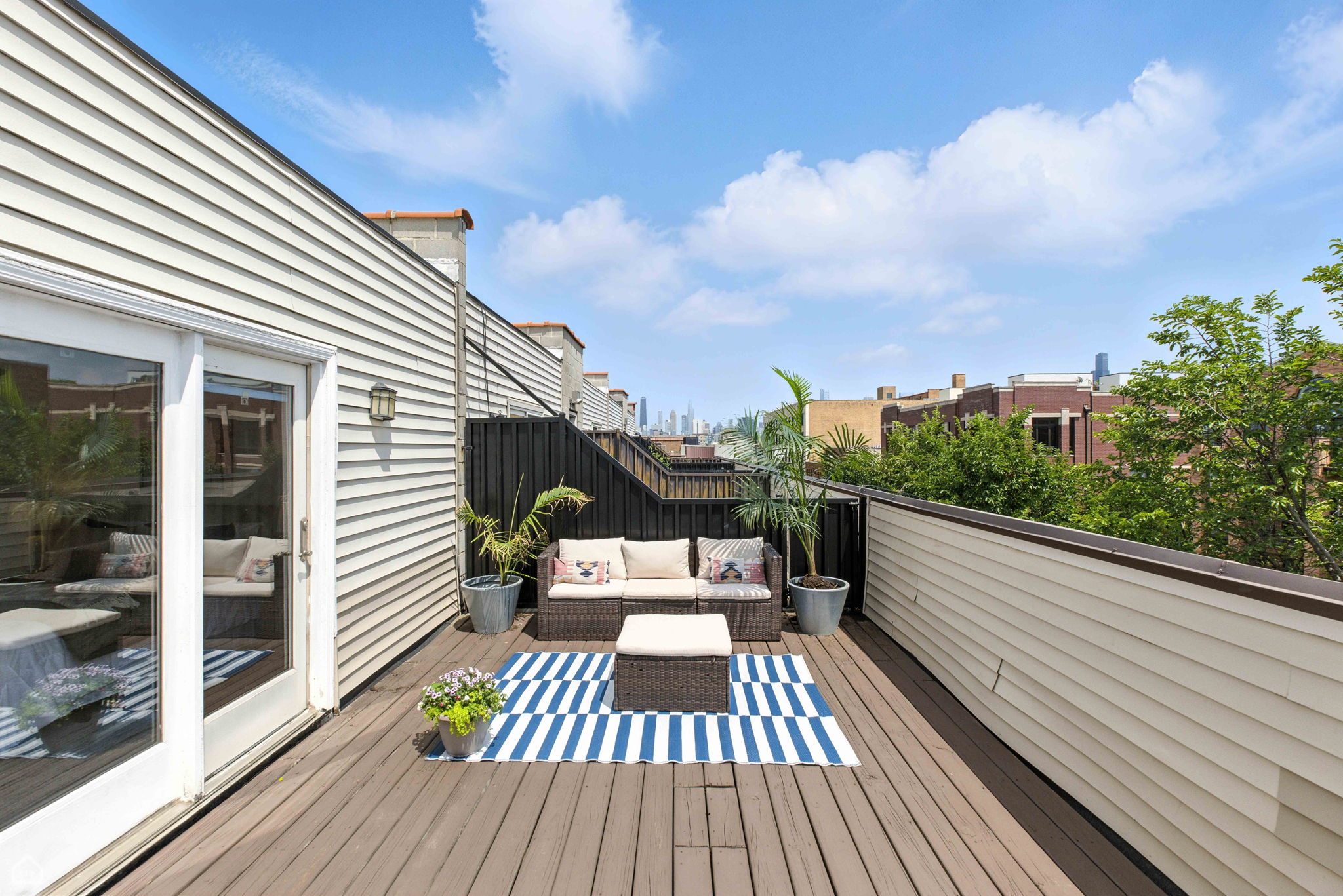 1708 W Chicago Ave 3 - 070225_022