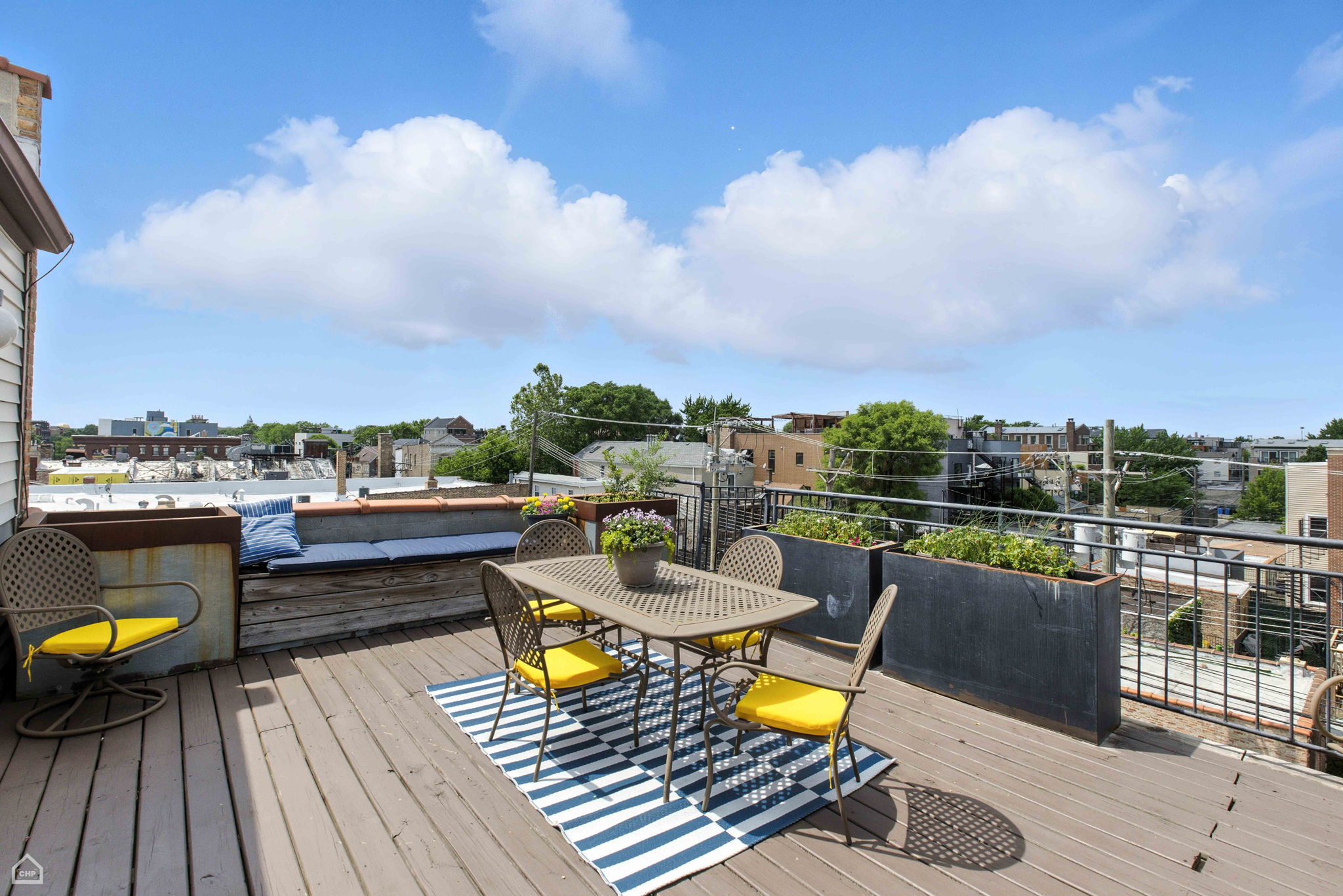 1708 W Chicago Ave 3 - 070225_023