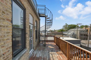 1708 W Chicago Ave 3_016