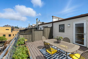 1708 W Chicago Ave 3 - 070225_024