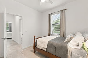  Photo 43