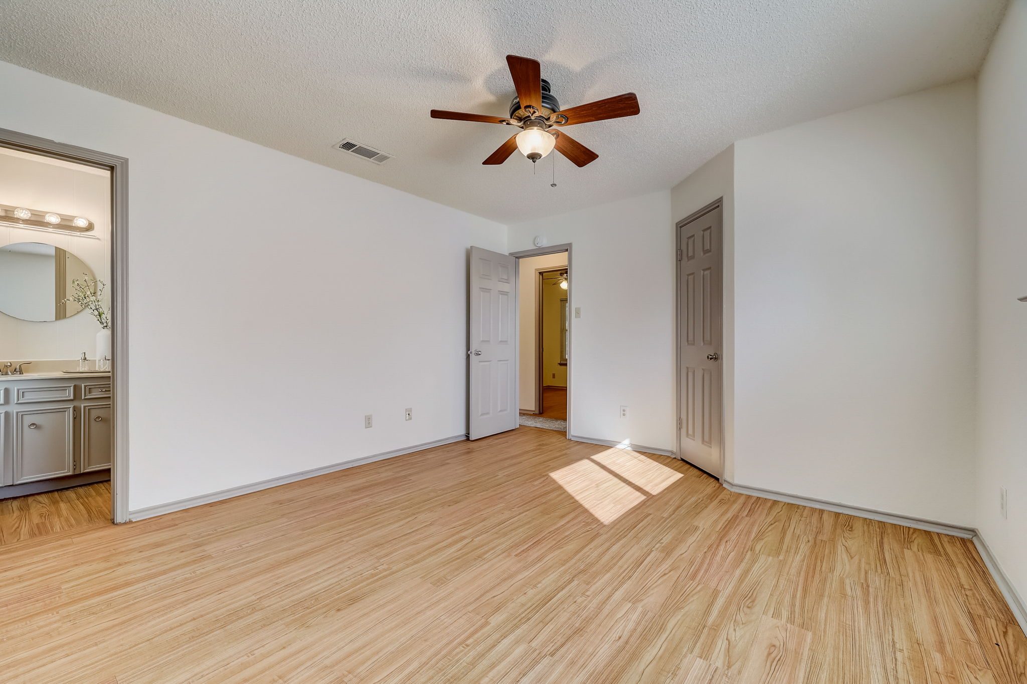 Goodson Ln-025