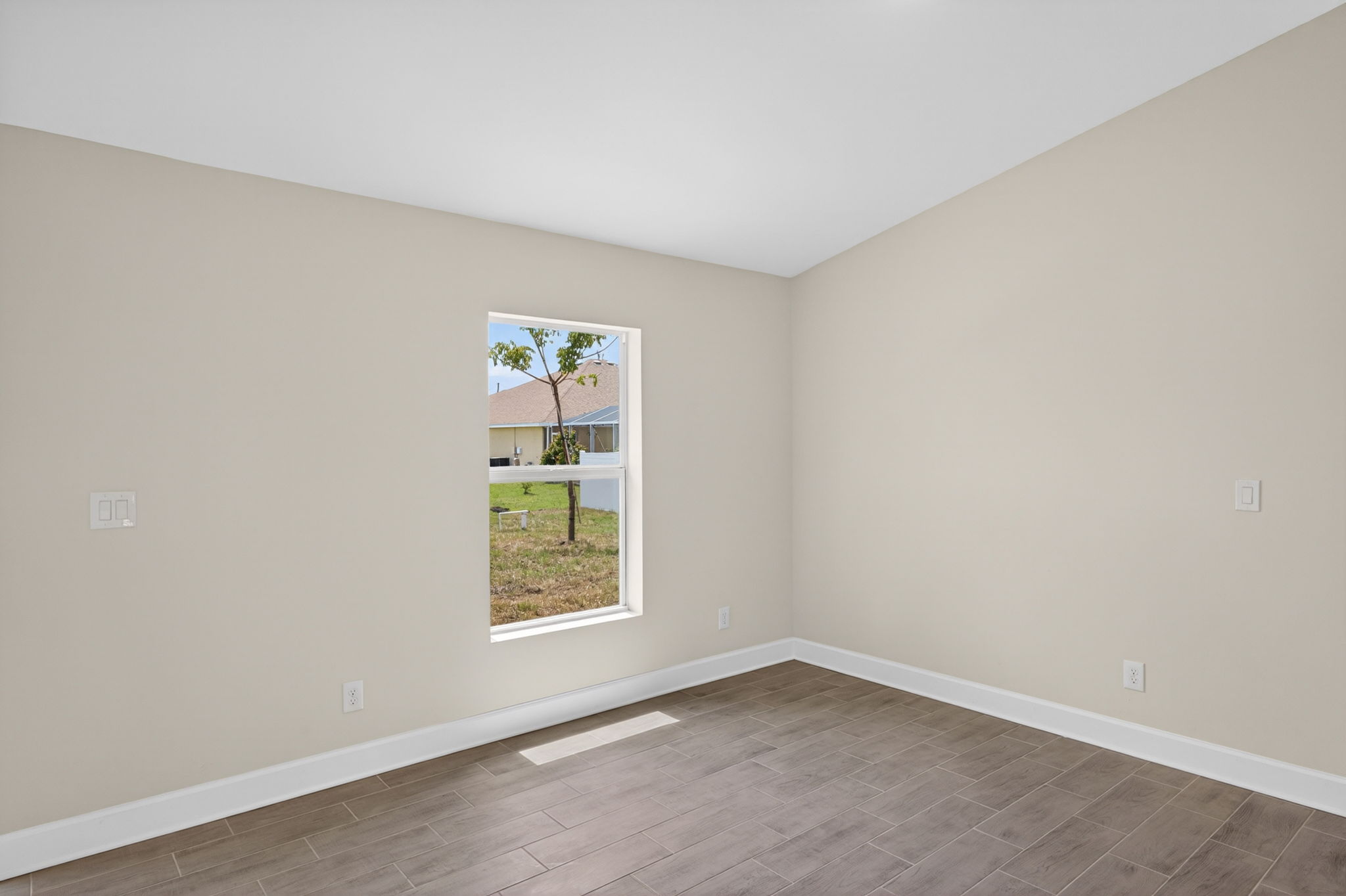 Dining Room 2 of 3