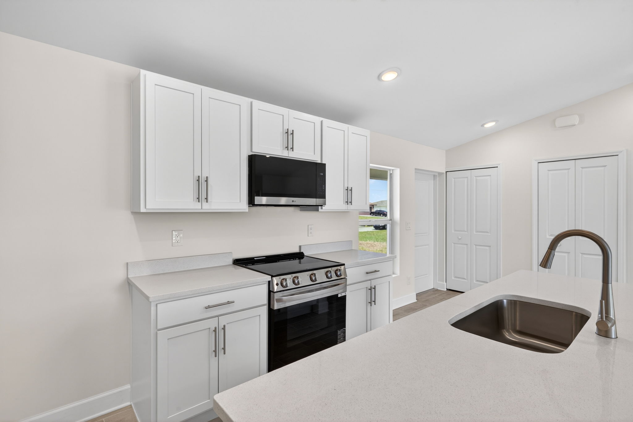 Kitchen 2 of 3