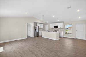 Dining Room 1 of 3