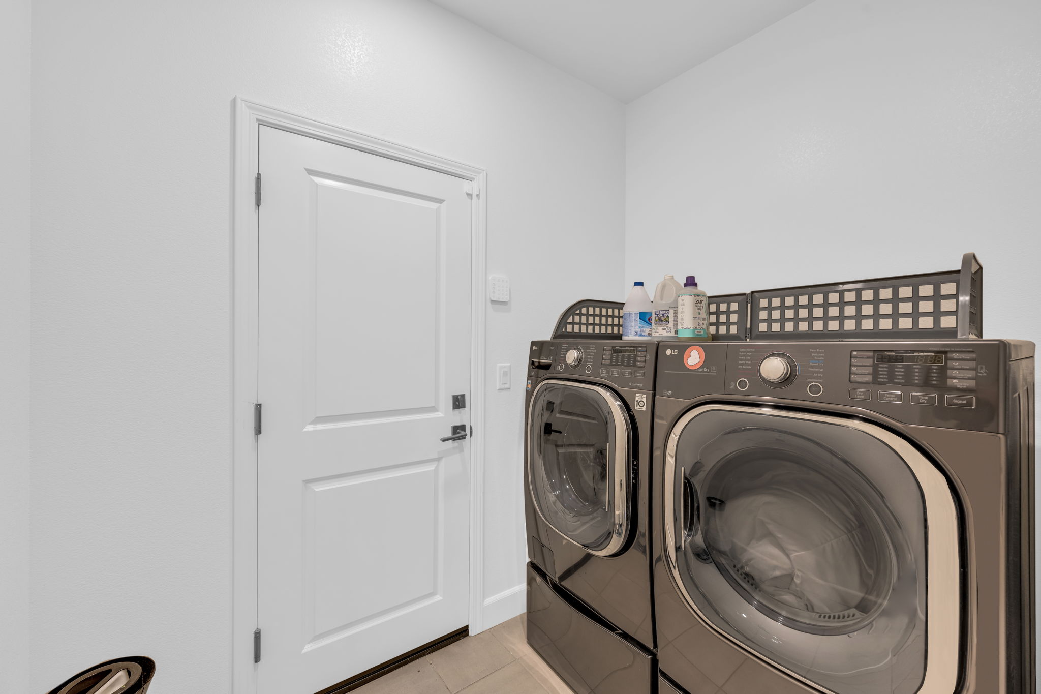  Photo 30