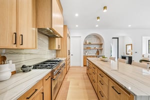 Valeria St-S2609-020.jpg