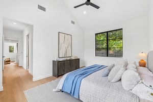 Valeria St-S2609-026.jpg