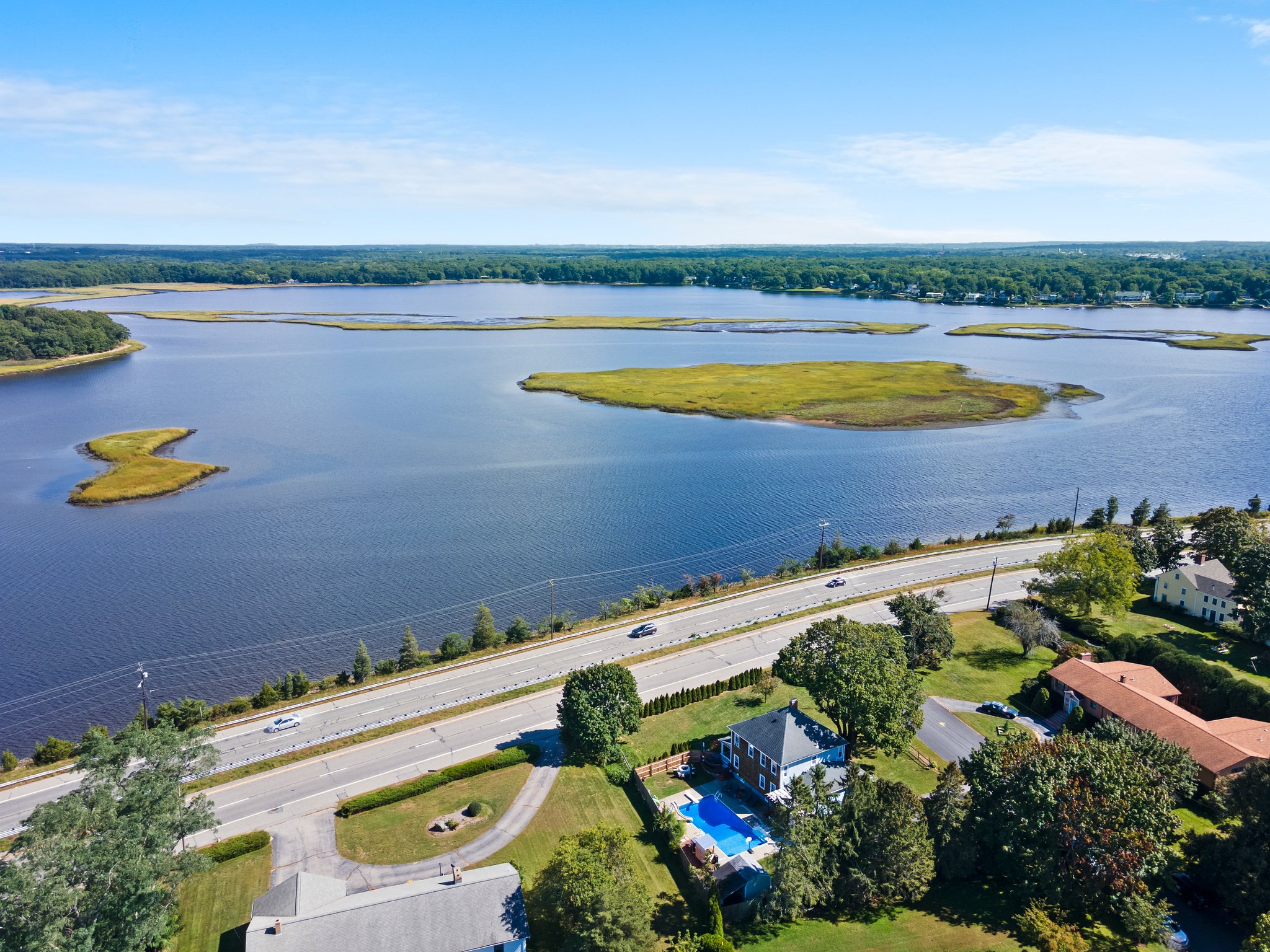 1709 Wampanoag Trail, Barrington, RI 02806, USA Photo 5