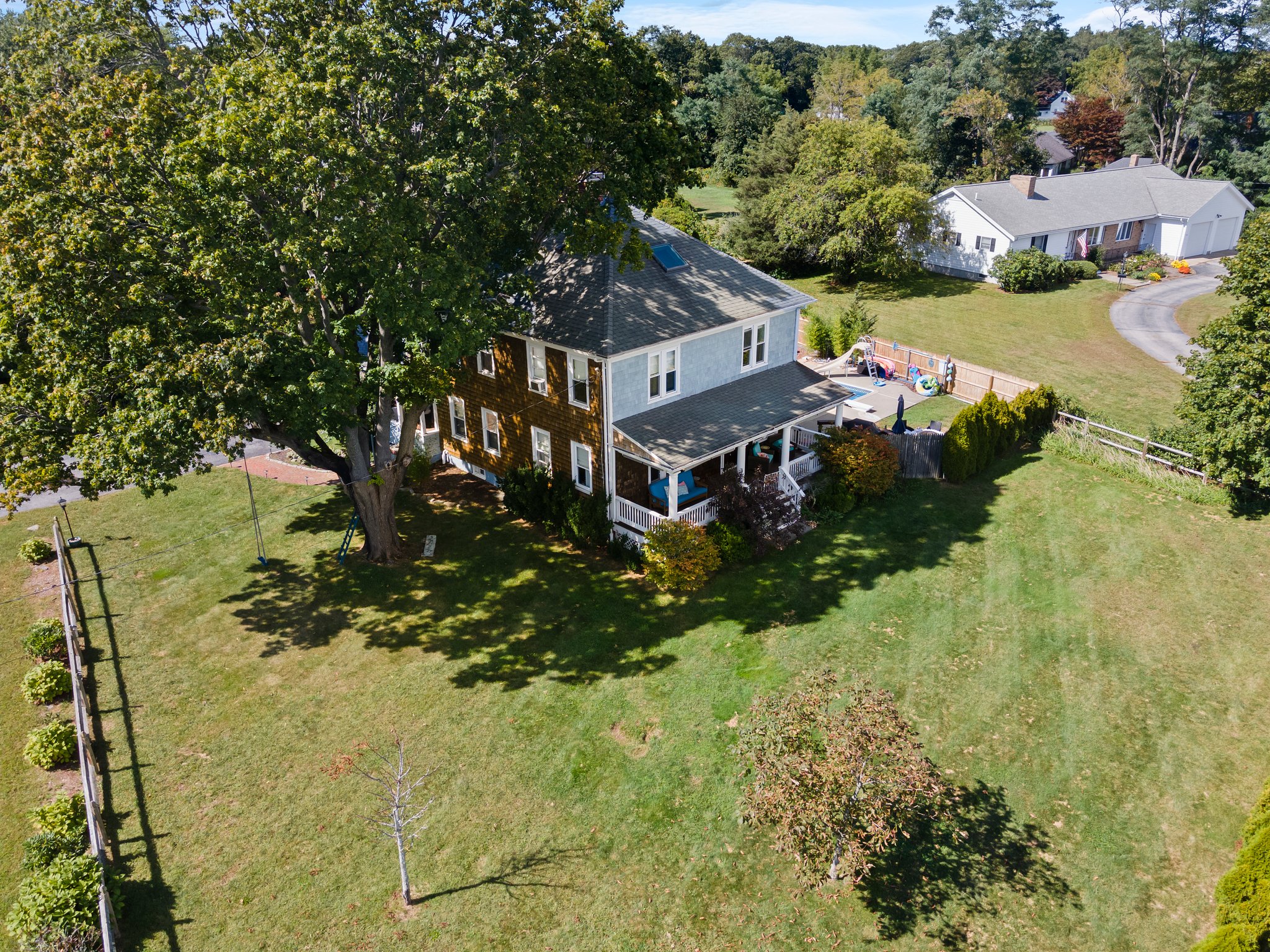1709 Wampanoag Trail, Barrington, RI 02806, USA Photo 6