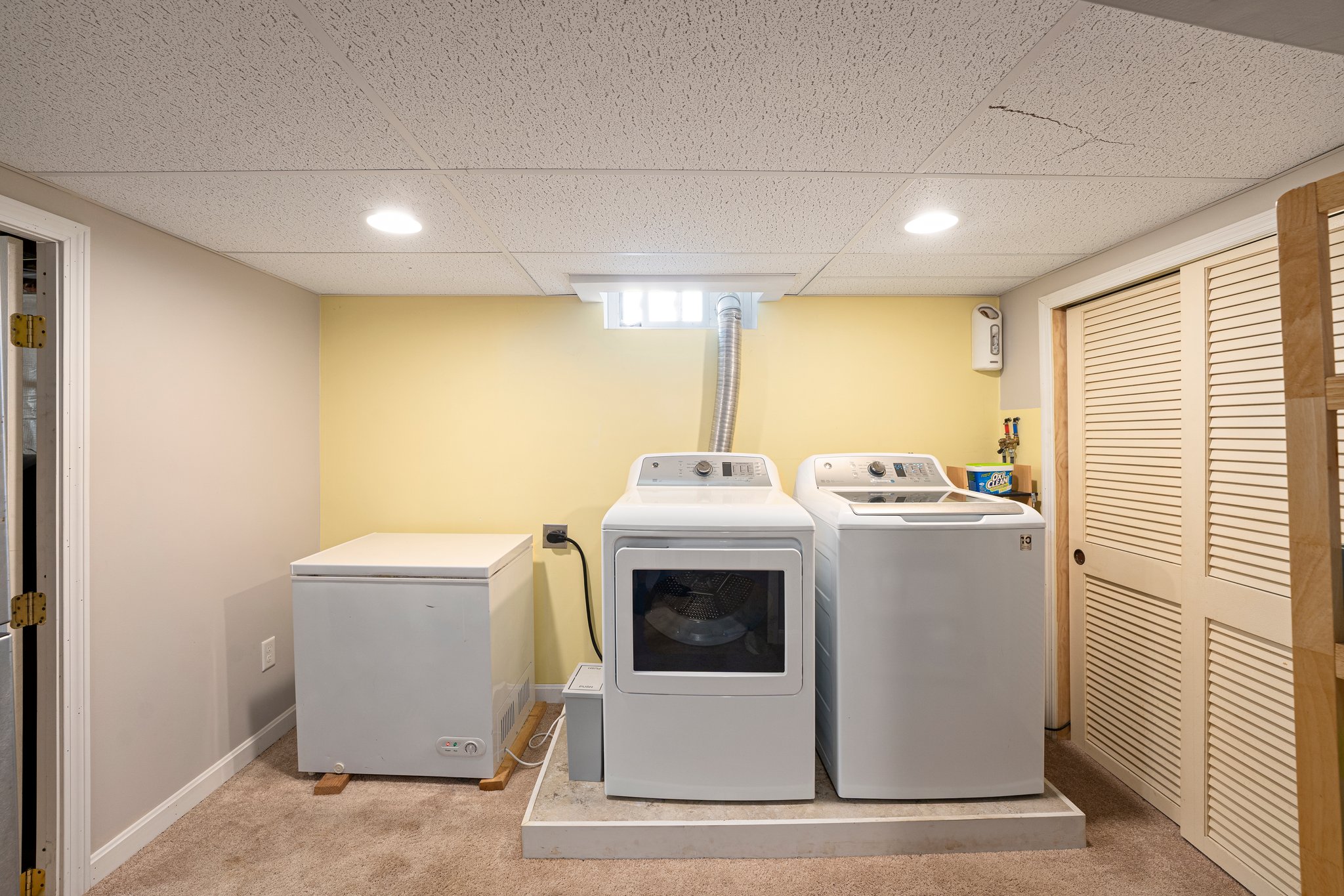1709 Wampanoag Trail, Barrington, RI 02806, USA Photo 48
