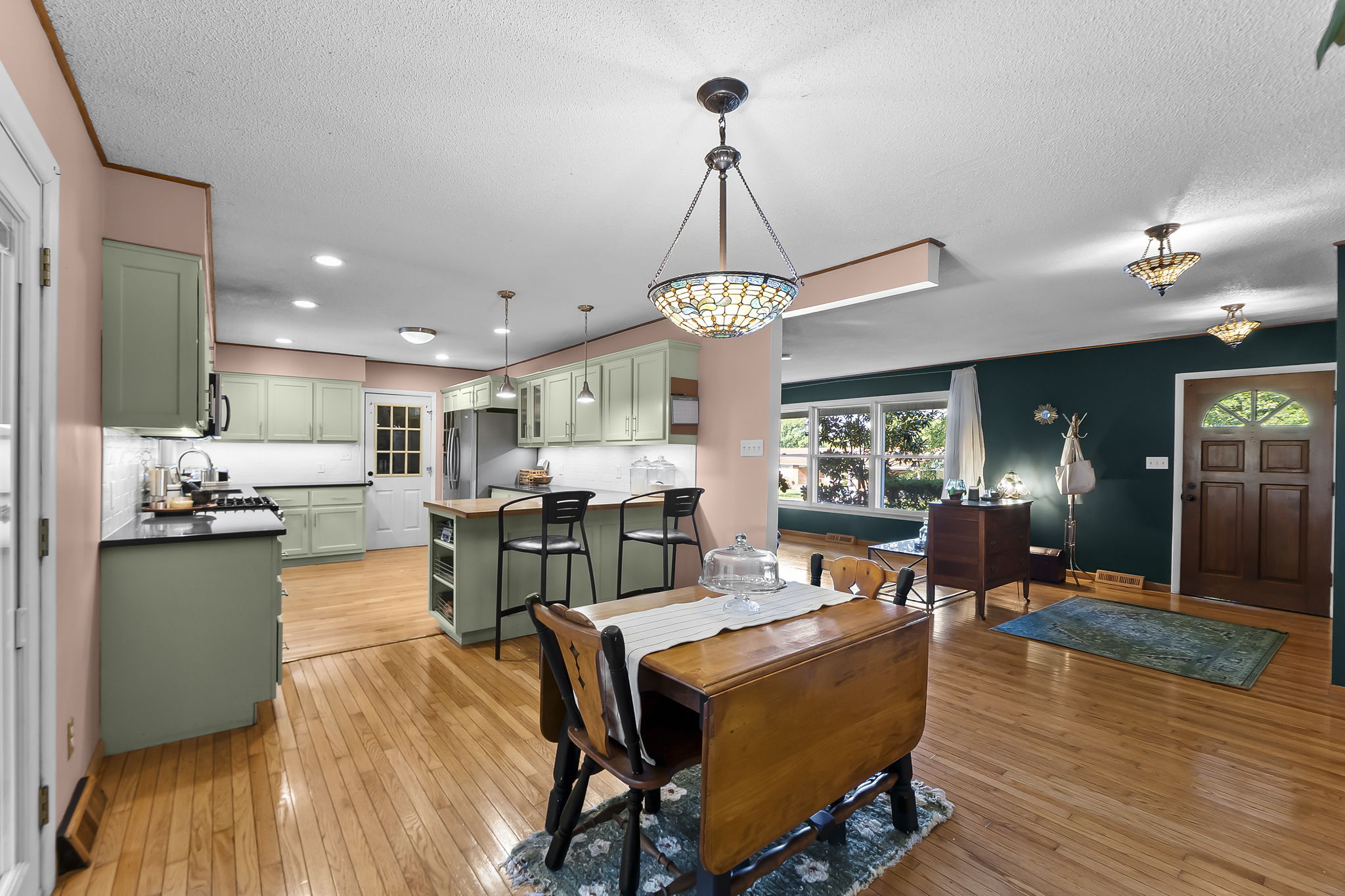  Photo 29