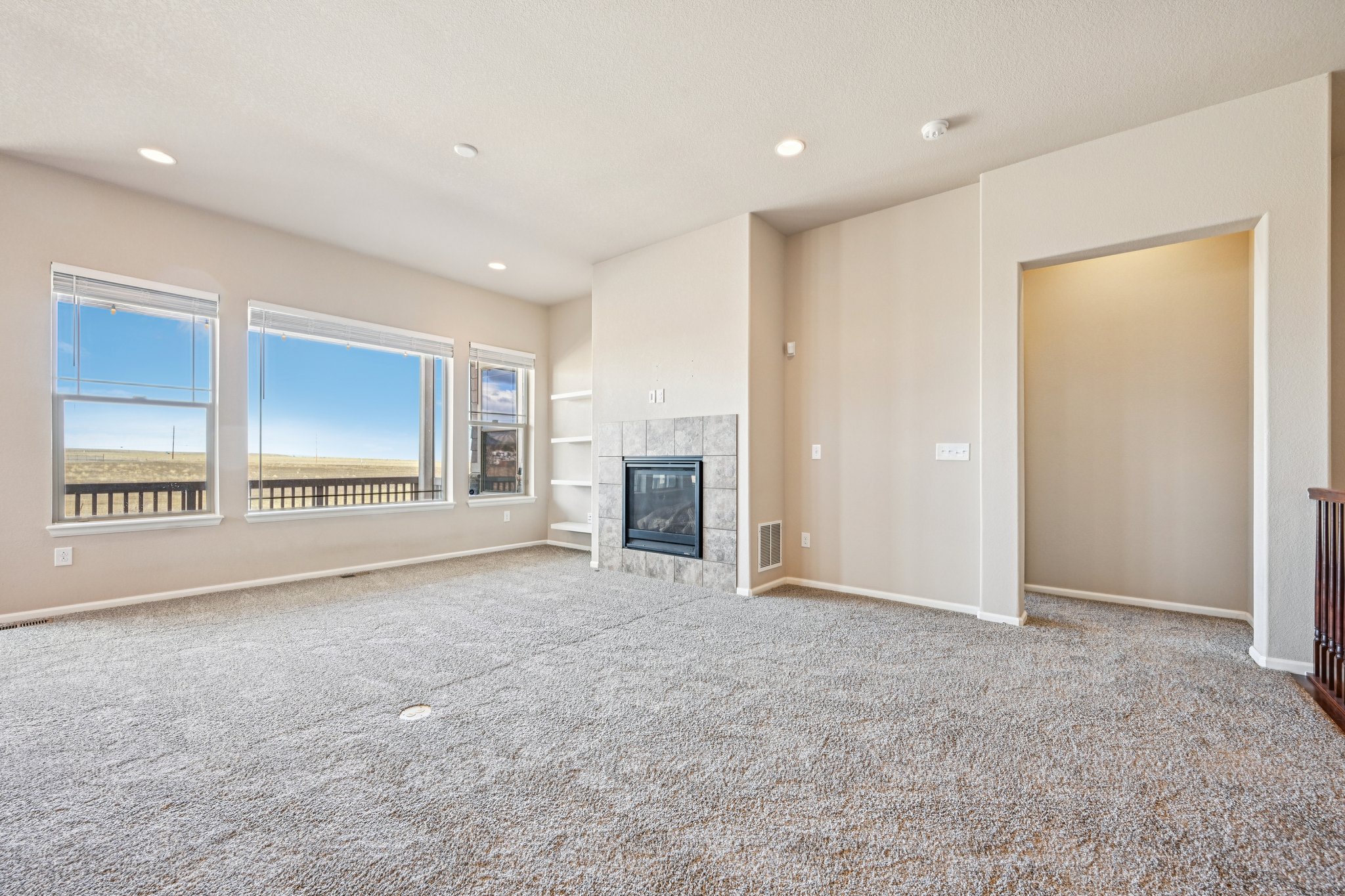 W 87th Ave-S1302-014.jpg