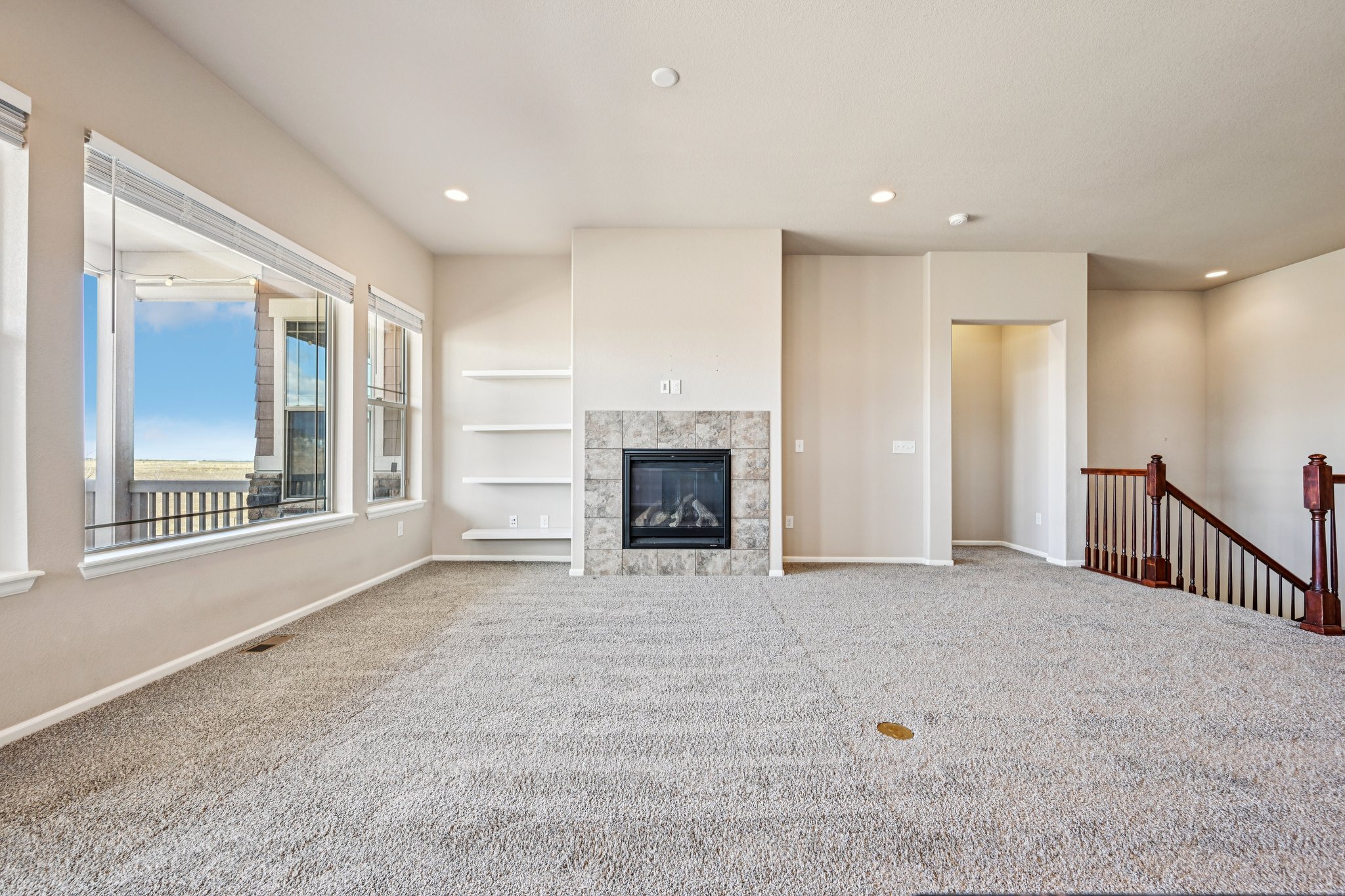 W 87th Ave-S1302-015.jpg