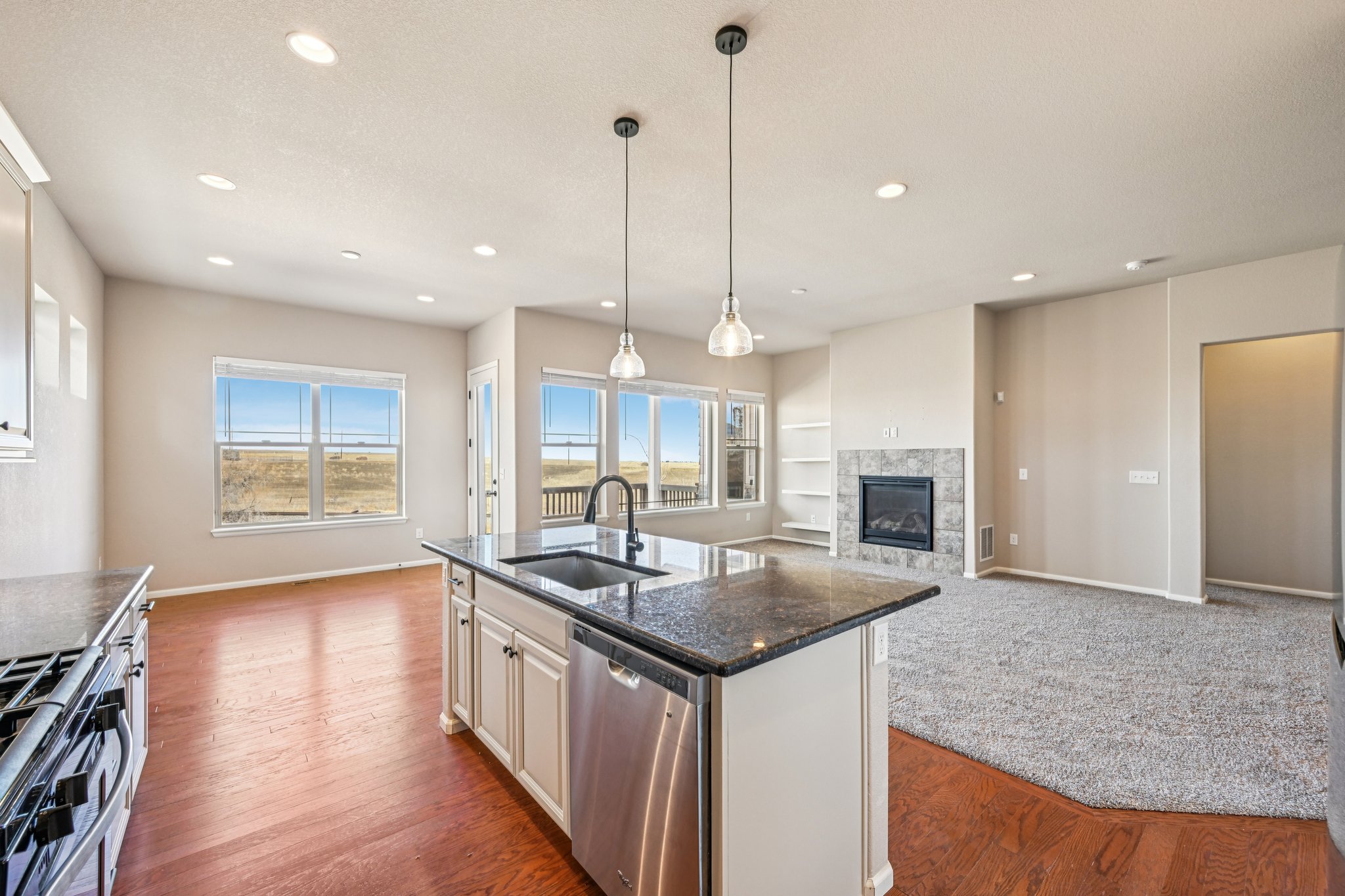 W 87th Ave-S1302-024.jpg