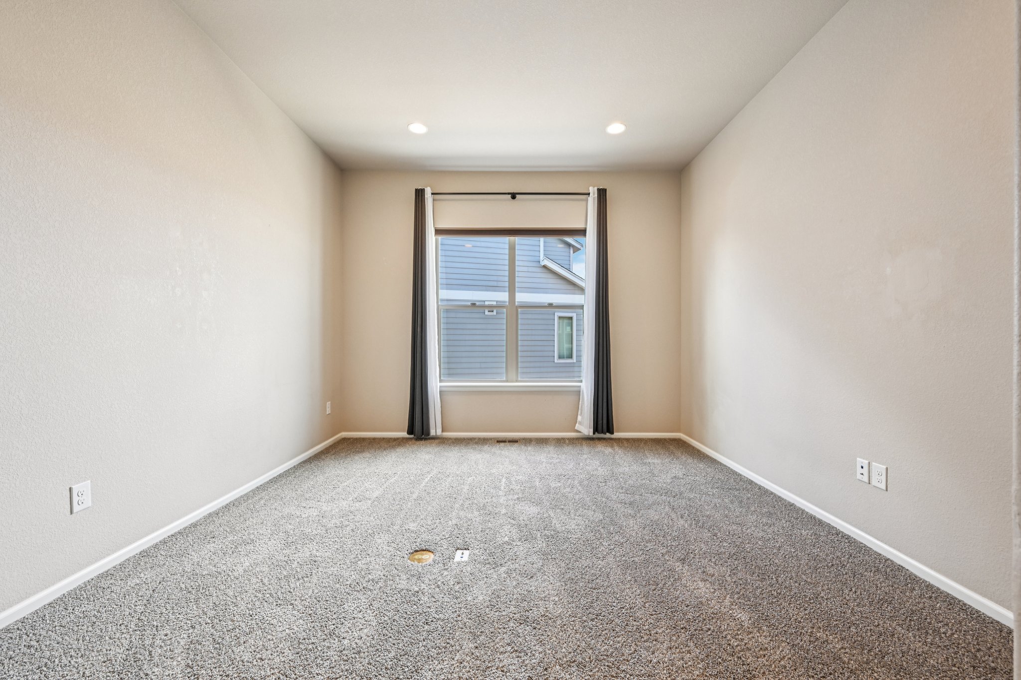 W 87th Ave-S1302-031.jpg