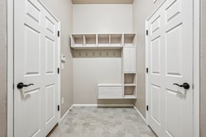 W 87th Ave-S1302-040.jpg